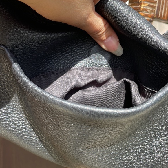 The Sak Black Leather Shoulder Bag - Picture 4 of 8